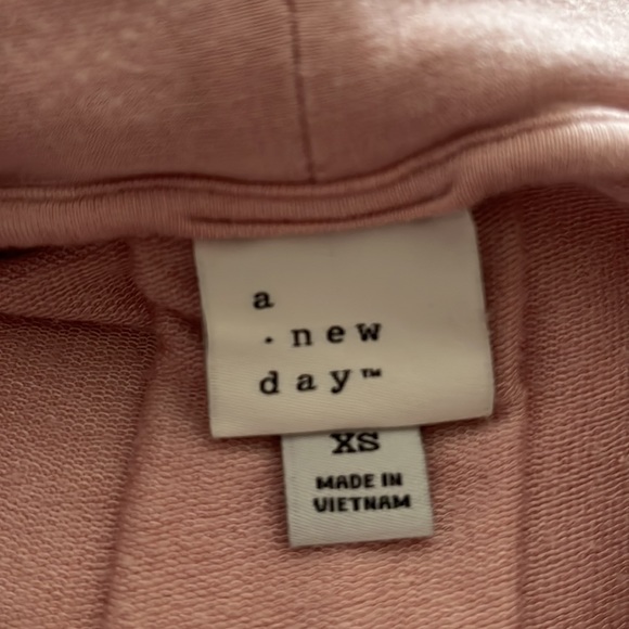 Pink Cardigan - Picture 2 of 3